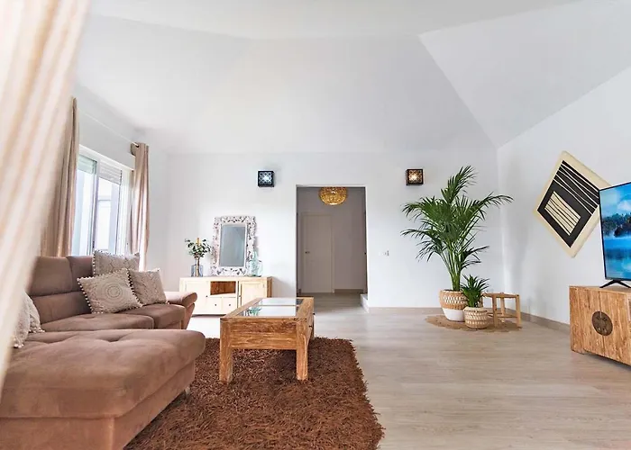 Villa Shanti ヴィラ アデヘ